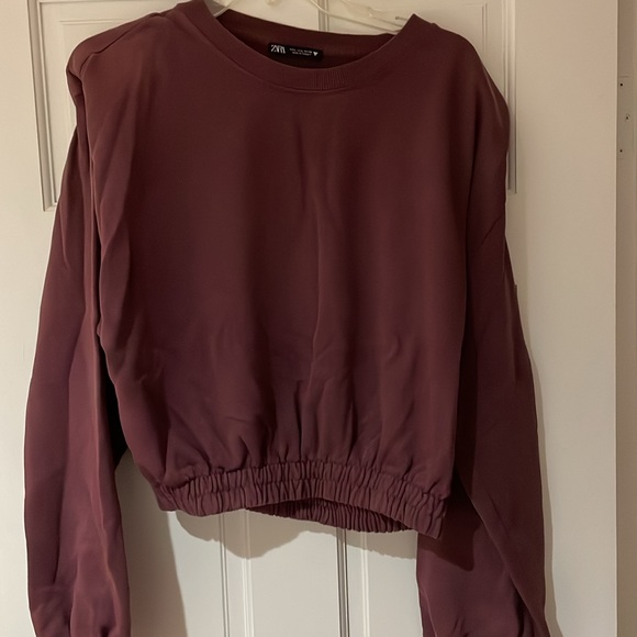 Zara Mauve/ Purple cropped sweatshirt in size large with shoulder pads - Picture 3 of 6
